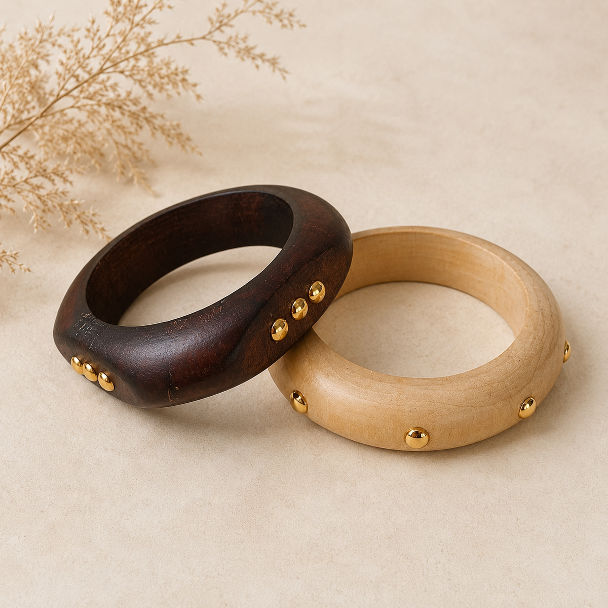 2 joncs bois et détail clous ANA