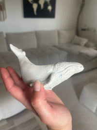 Pot décoratif baleine en jesmonite — vue 5