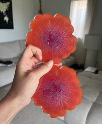 Plateau en résine avec deux sous-verres assortis rose/ orangé - élégance moderne — vue 2